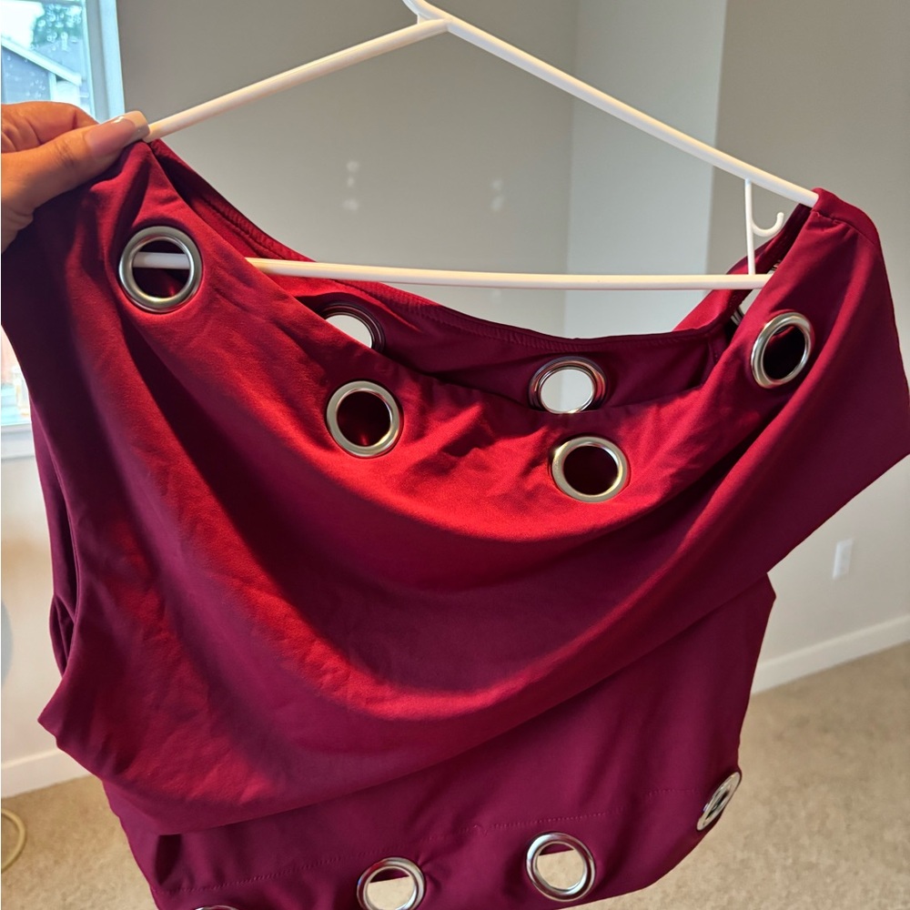 One-Shoulder Eyelet Crop Top in Deep Wine - Picture 2 of 2
